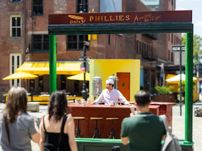 New Yorkers Step Into Life-Size Replicas of Iconic Edward Hopper Paintings image