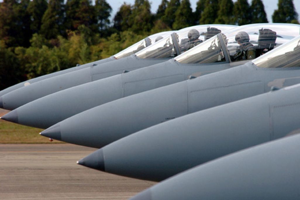 A new report blames November's F-15 accident on structural failure.