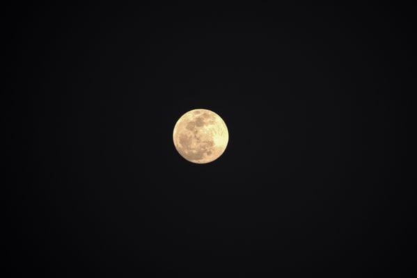 Full moon as it rose in the sky thumbnail
