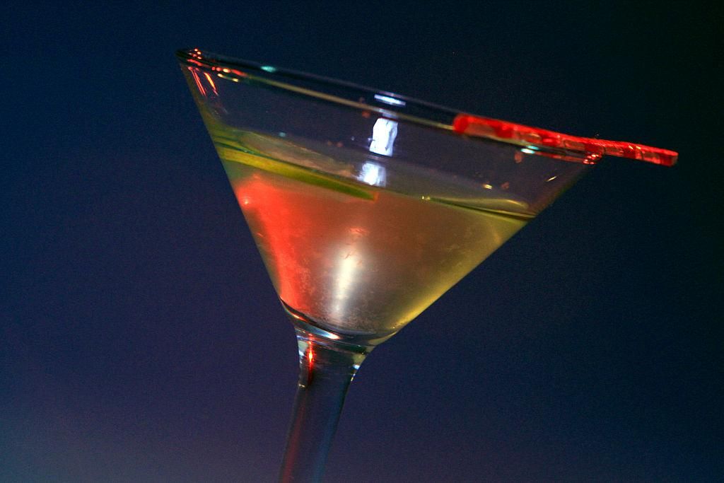 Make These Eight Famous Cocktails From Bars Around the World