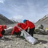 The Nepali Army Is Removing Trash and Bodies From Mount Everest icon