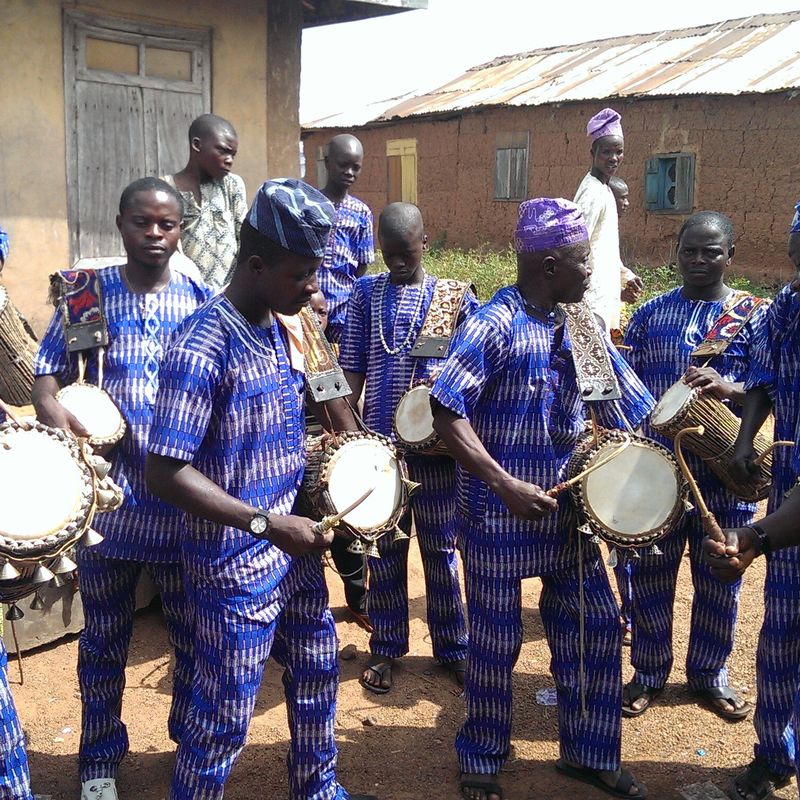 How Does the West African Talking Drum Accurately Mimic Human
