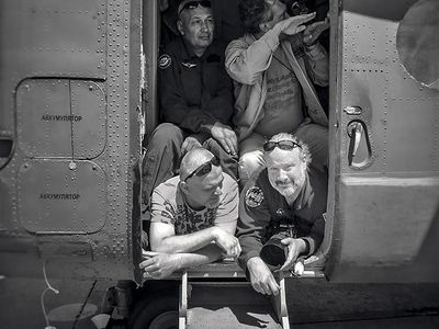 Bill Ingalls and others in helicopter