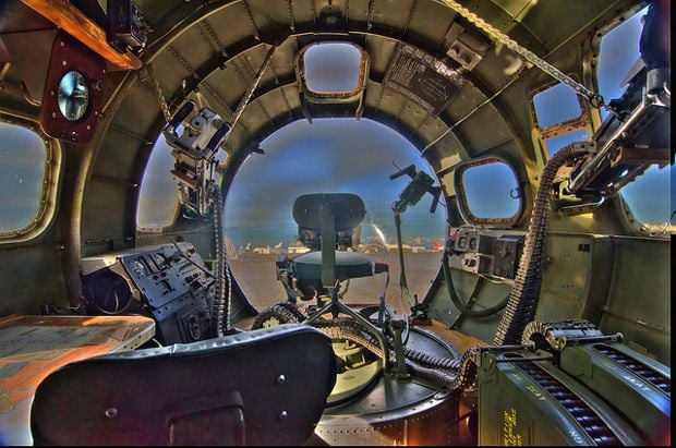 Tuch-b17.jpg