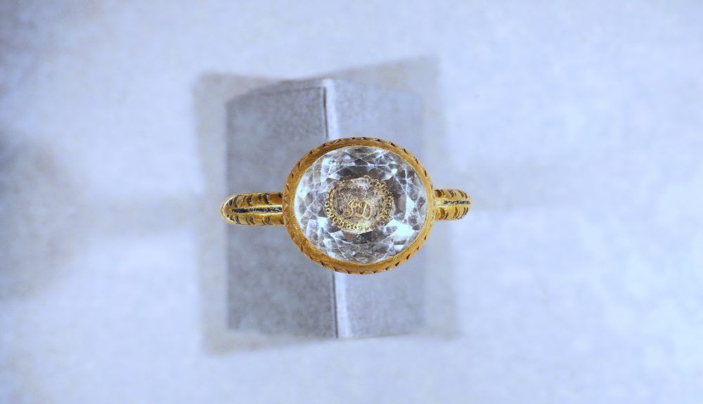Mourning rings 17th century store
