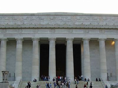 The movement to create a memorial to Lincoln began shortly after his assassination. The Lincoln Monument Association was established by Congress in 1867, but the site for the memorial was not selected until 1901.