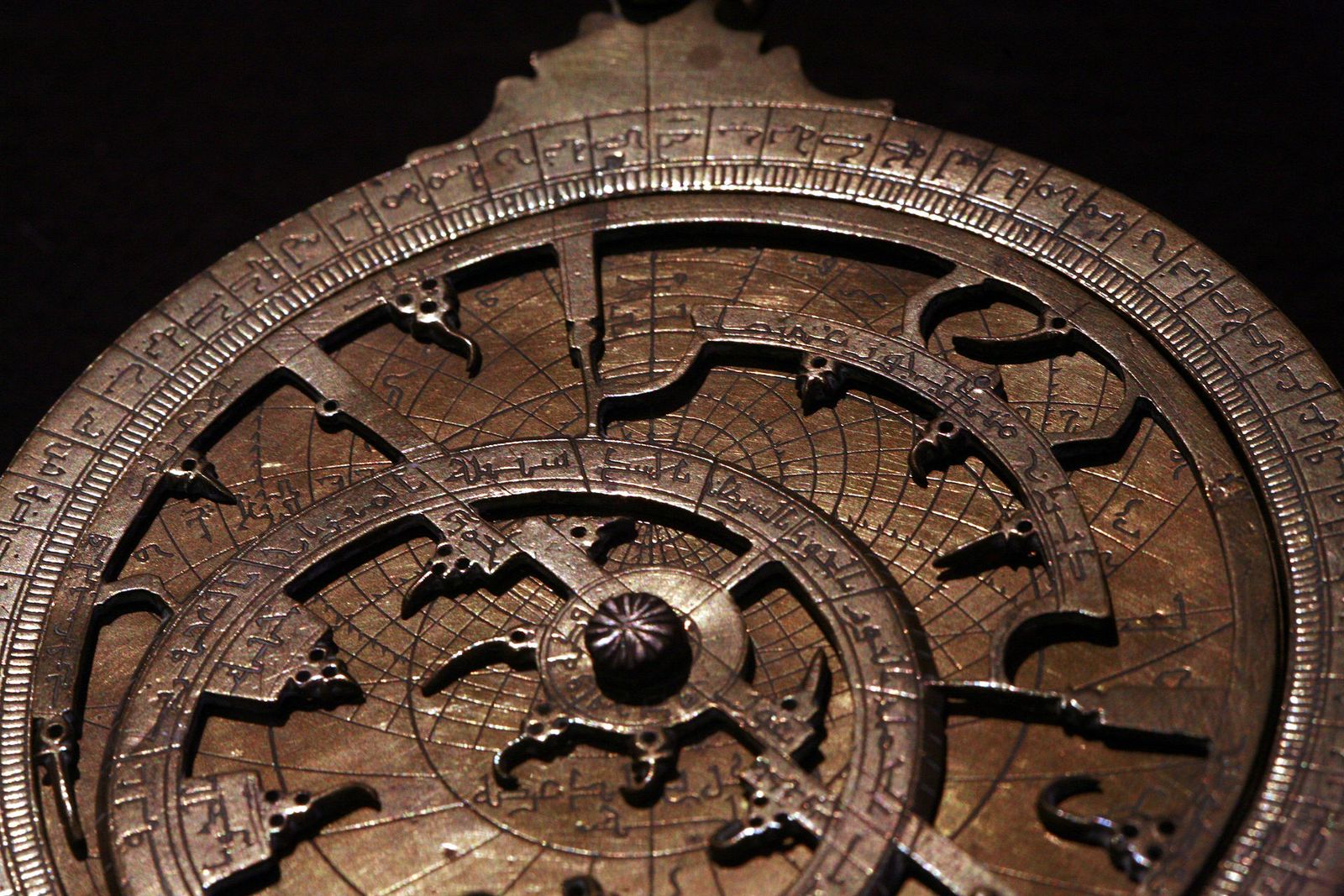Astrolabe, Definition, Function & History - Video & Lesson Transcript