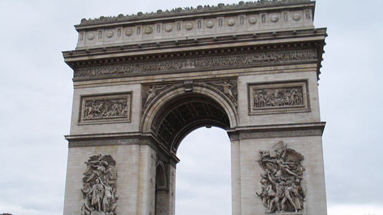 Famous Arch In Paris