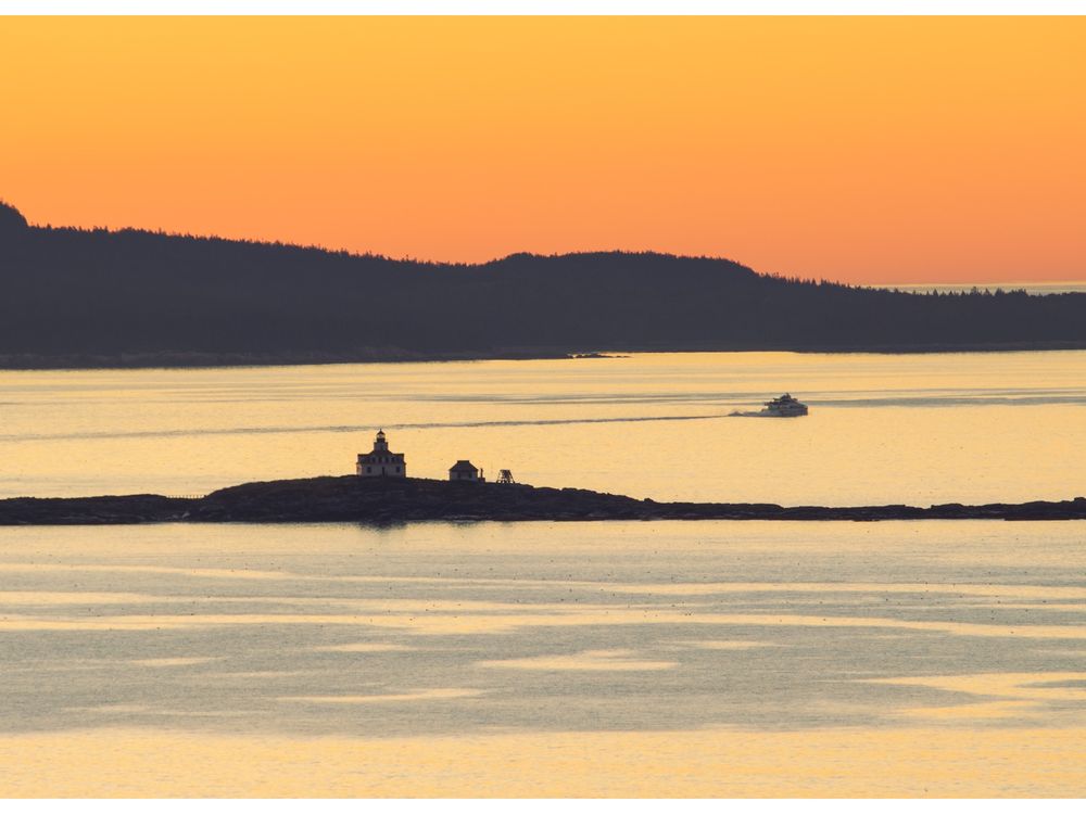 Golden Hour; Frenchman’s Bay, Acadia NP, Maine | Smithsonian Photo ...