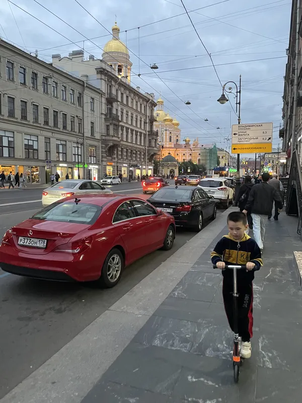 Street of Saint-Petersburg thumbnail