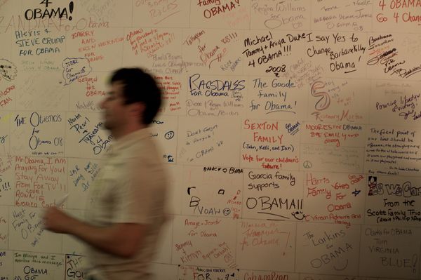 Campaign worker at Obama HQ in Richmond, VA thumbnail