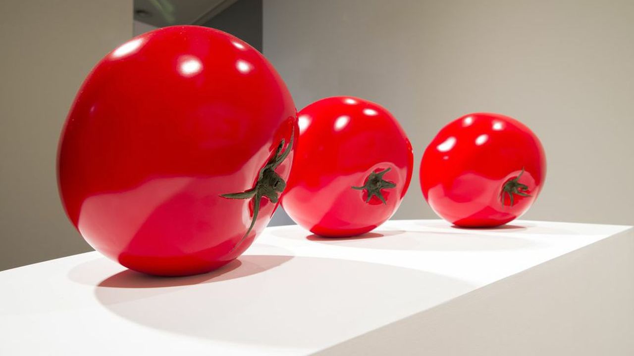 These Sculptures of Giant Tomatoes Are Ripe For the Picking