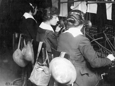 Women of the Signal Corps run General Pershing's switchboard at the First Army headquarters.