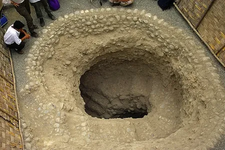 A spiral well at El Brujo, near where the mummy was found