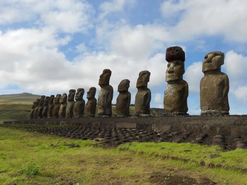 Miniature Moai with Pukao – Sculpture Island
