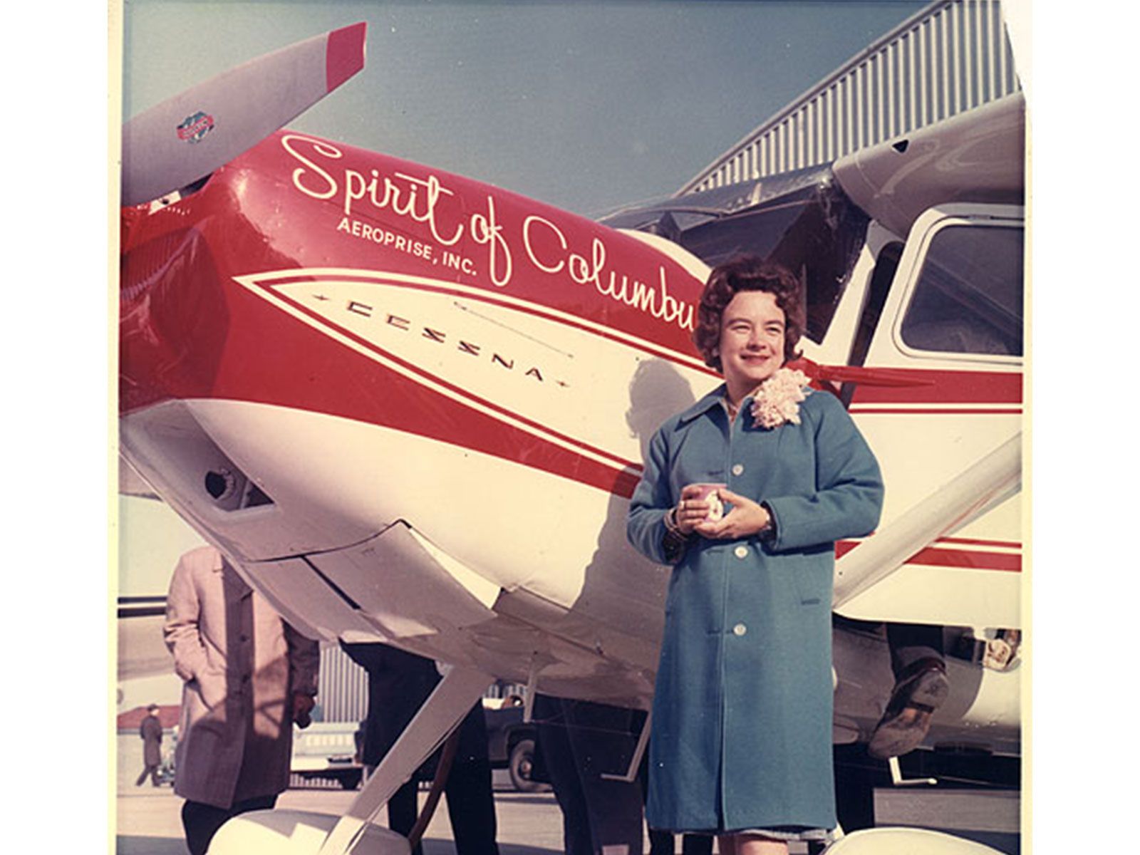 Who Was the First Woman to Fly Solo Around the World?, At the Smithsonian