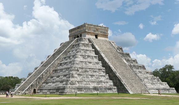 Celebrate the Mayan New Year with a Mayan astronomy webinar in Spanish and more in February’s lineup of virtual programs from the Smithsonian’s National Museum of Natural History. (