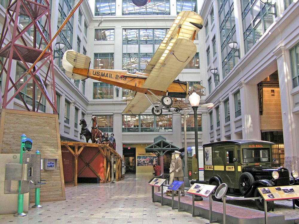 This de Havilland DH-4B, hanging at the National Postal Museum, was an airmail workhorse.