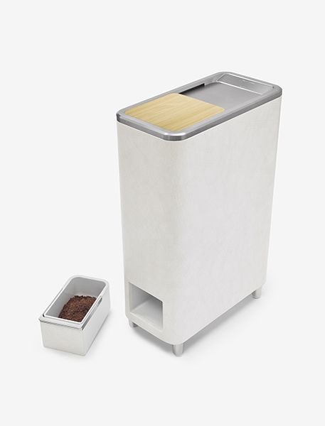 Kitchen Composter Turns Food into Fertilizer in 24 Hours or Less