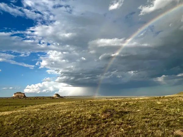 Pawnee Buttes Rainbow thumbnail