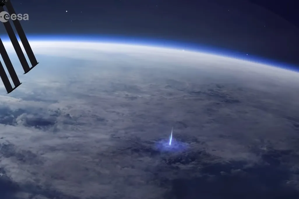 blue jet lightning
