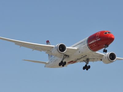 A Norwegian 787 completes an efficient flight to Los Angeles