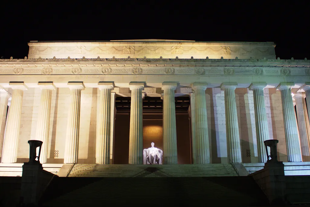 night Lincoln