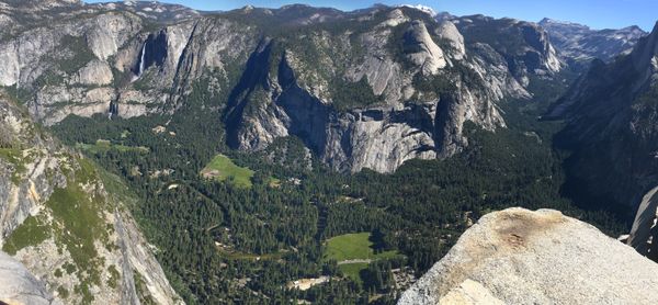 Yosemite Valley thumbnail