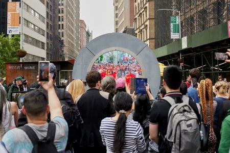 The portals were unveiled on May 8 in Manhattan&#39;s Flatiron District and on Dublin&#39;s&nbsp;O&#39;Connell Street.