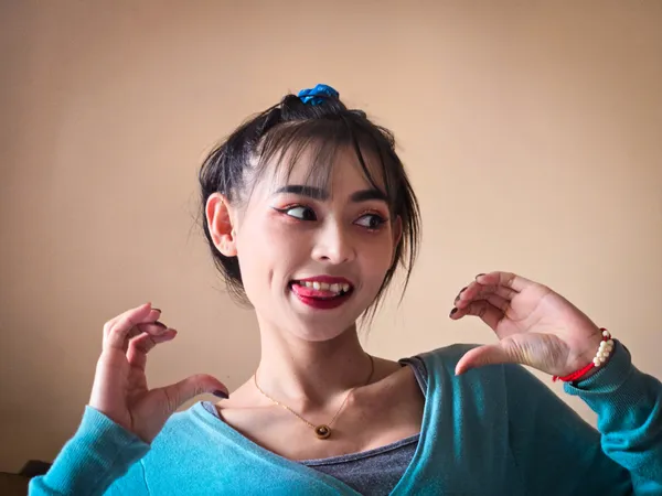 Happy Girl thumbnail