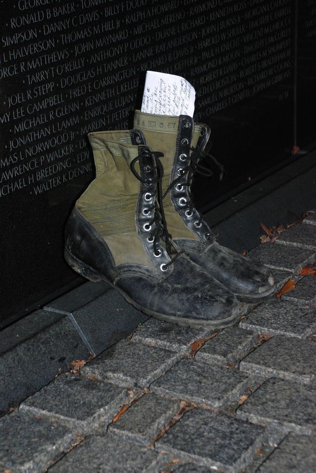 Steps of time at the Vietnam War Memorial | Smithsonian Photo Contest ...