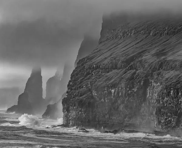 Faroe Cliffs thumbnail