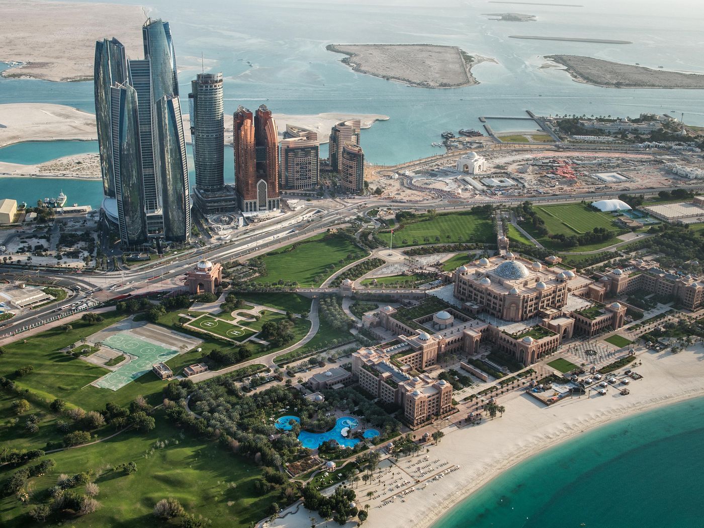 10 Reasons to Make Abu Dhabi Your Next Travel Destination | Sponsored |  Smithsonian Magazine