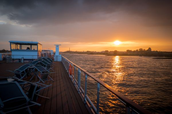 Sunset on the Rhine River thumbnail
