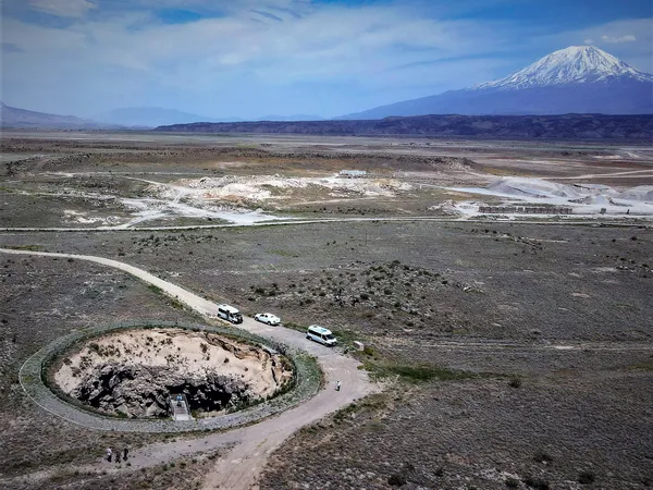 Meteor Pit and Ararat Mountain thumbnail