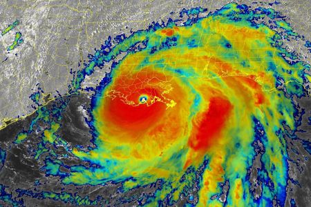 Hurricane Ida hit Louisiana's southeastern coast at 11:55 am eastern on Sunday.