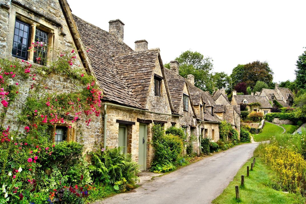 Arlington Row, dating to the 1300s, in Bibury