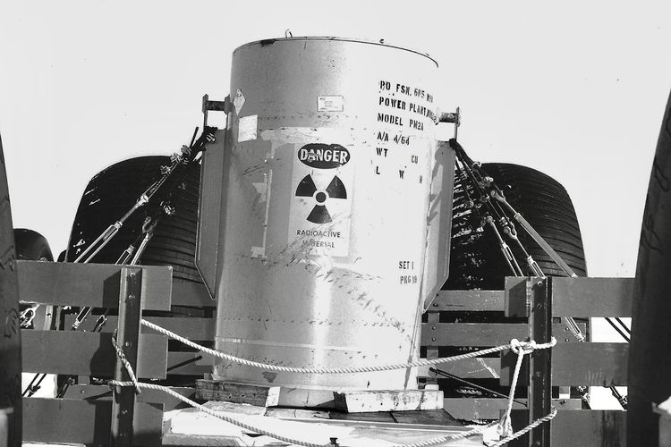 Lead Canister With Fuel Rods