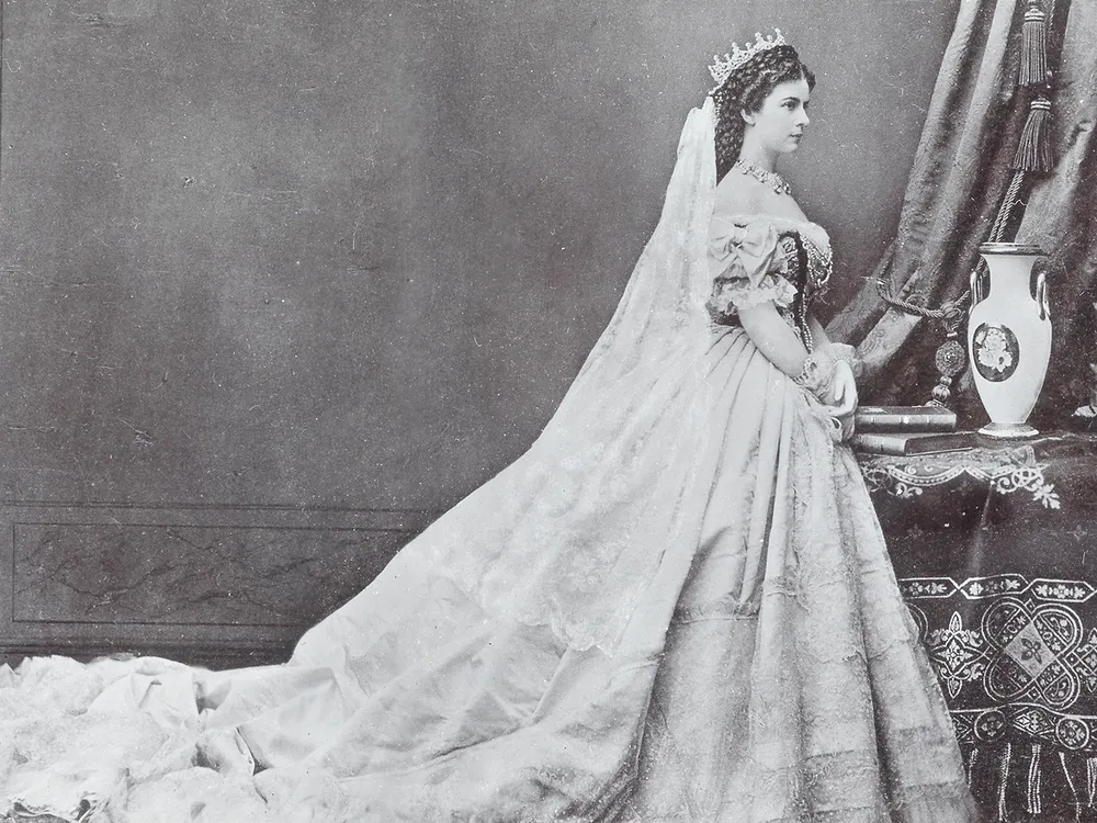 A circa 1867 photograph of Sisi