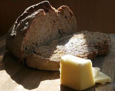 20110520090151Irish-soda-bread-by-MizD-400x316.jpg