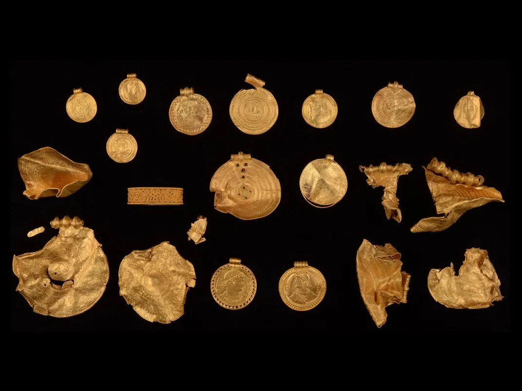 Gold objects found by amateur treasure hunter