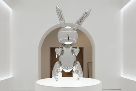 "Rabbit" sold at Christie's for a record-breaking $91.1 million