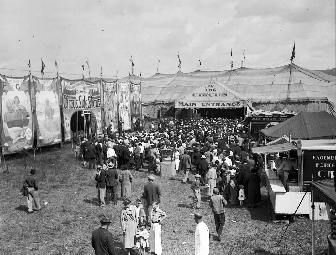 A 1935 photograph of the Hagenbeck-Wallace Circus