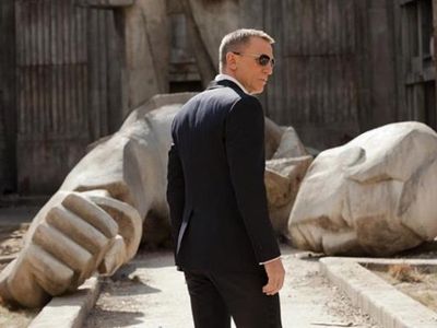 Daniel Craig plays James Bond in Skyfall