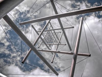 Kenneth Snelson's "Needle Tower" sculpture at the Hirshhorn Museum and Sculpture Garden in Washington, D.C. is an example of a tensegrity structure.