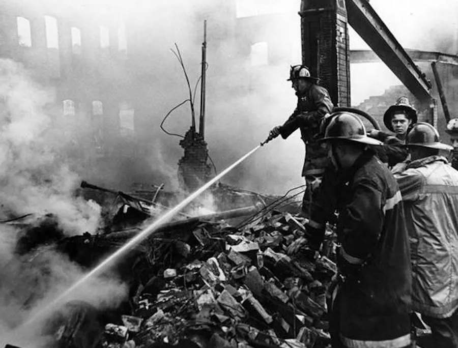 Smouldering_fire_Superior__and_E_105th_St-wr.jpg