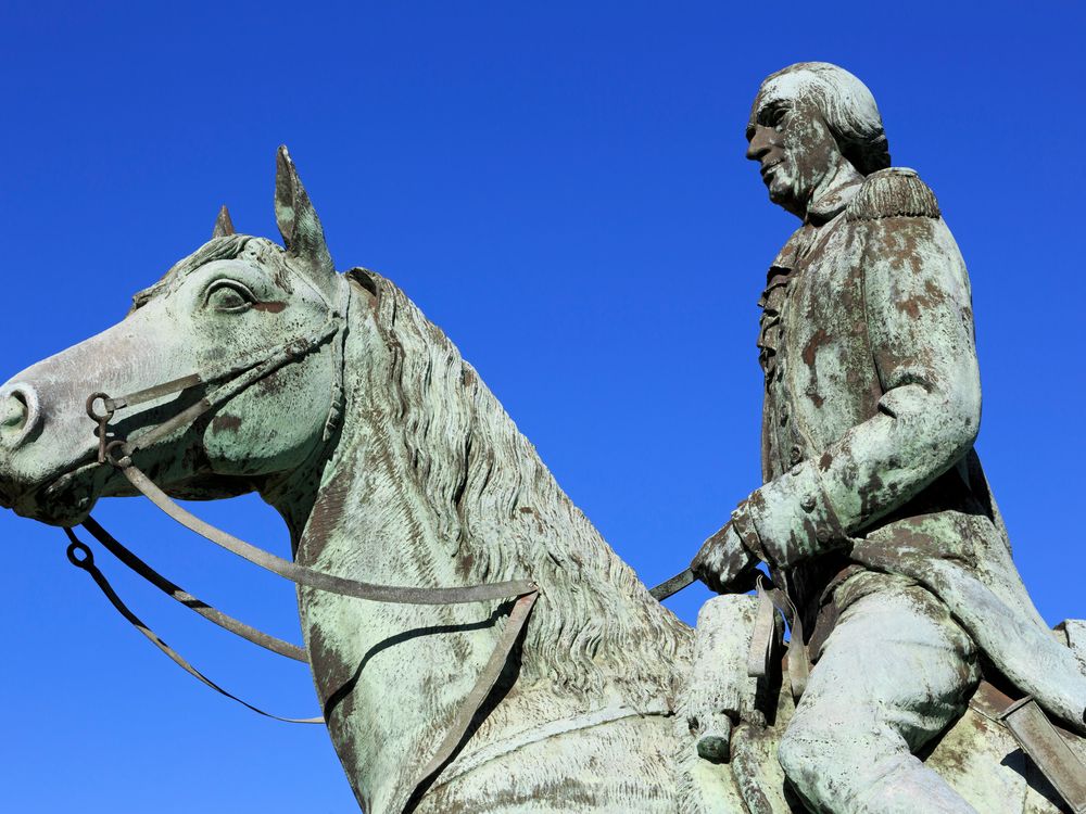 Bernardo de Galvez Statue