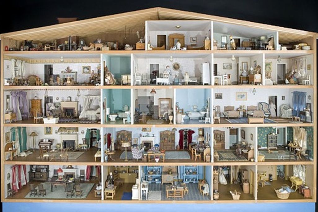 dollhouse_AHM_dec.jpg