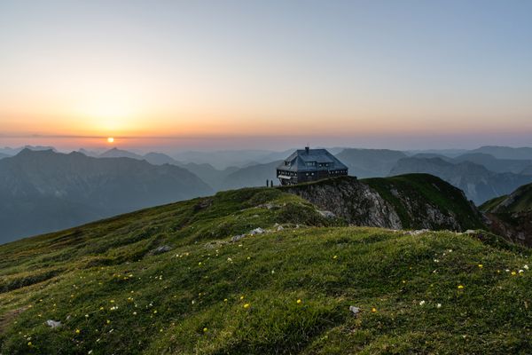 Mountain sunset in the Austrian alps thumbnail