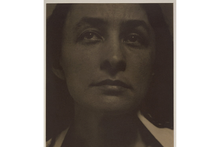 Georgia O’Keeffe. Photograph by Alfred Stieglitz, 1919. 